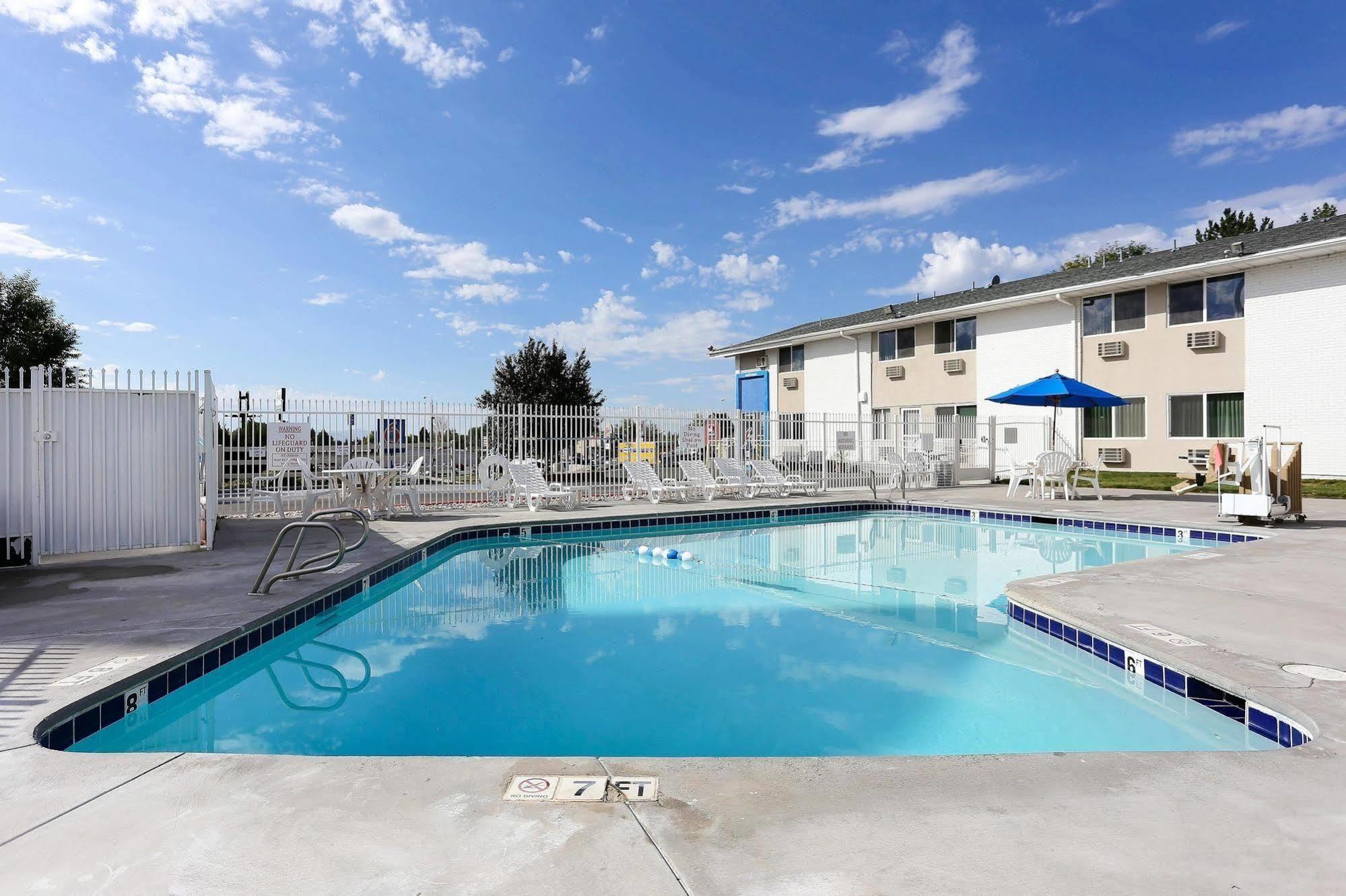 Econo Lodge Idaho Falls Extérieur photo